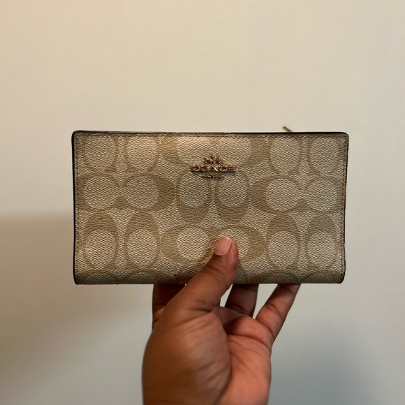 Signature coach wallet - Picture 8 of 9